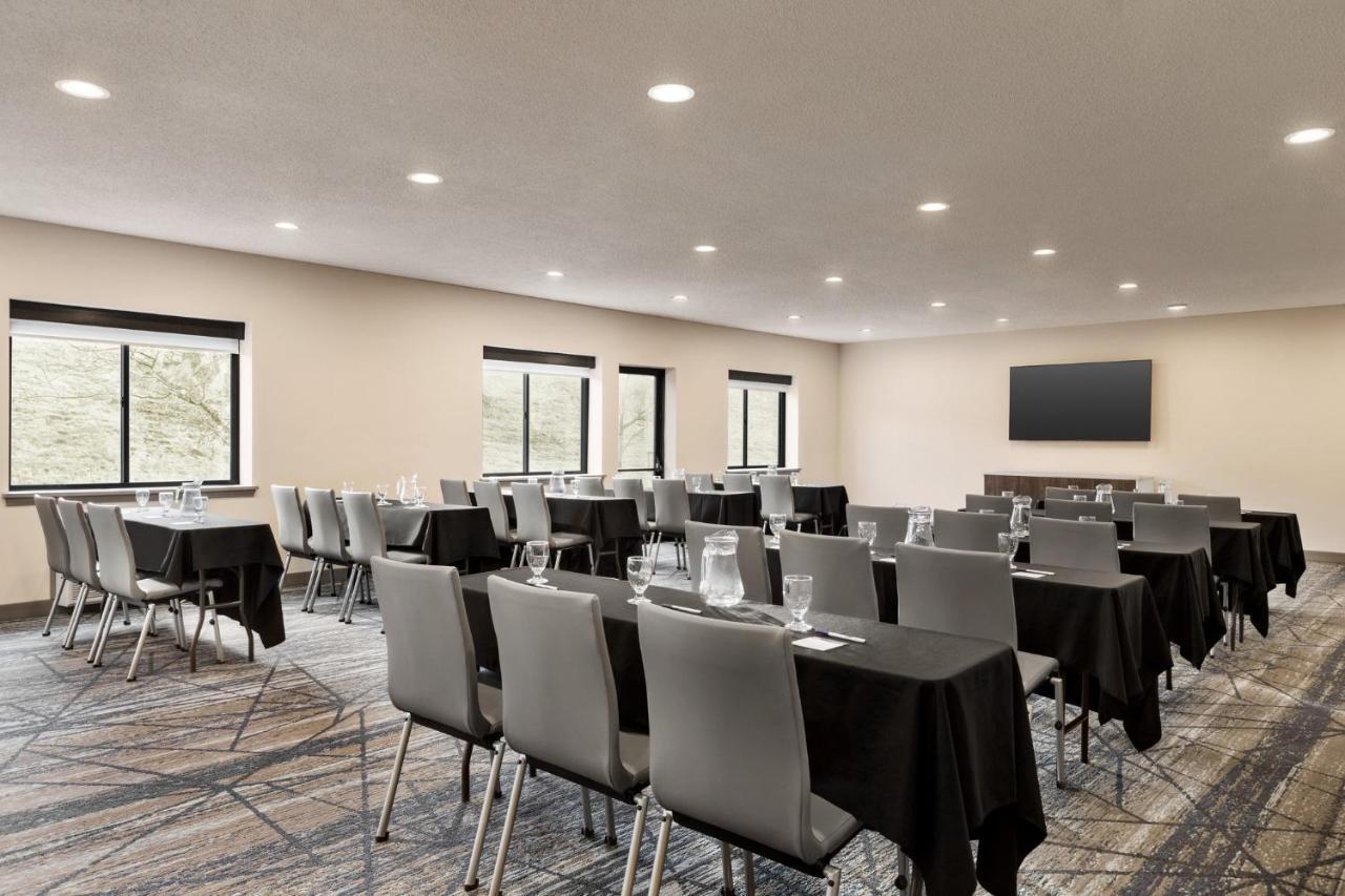 Holiday Inn Express & Suites East Greenbush Albany-Skyline An Ihg Hotel Rensselaer Extérieur photo